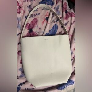 White Handbag The Tote Simple Row